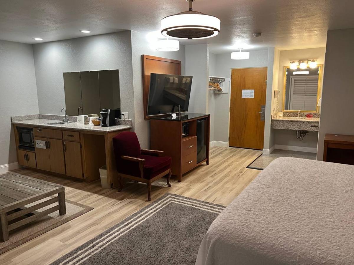 Comfort Inn Near Hearst Castle - Cambria サン・シメオン エクステリア 写真